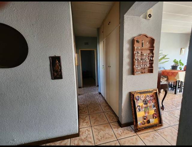 2 BEDROOM APARTMENT FOR SALE IN RANDFONTEIN CENTRAL